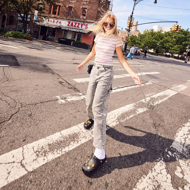Lightweight And Versatile Comfortable Synthetic Clogs