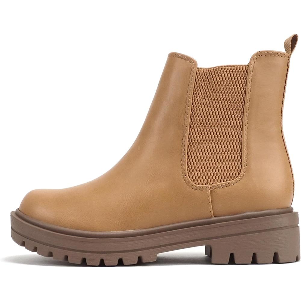 Classic Chelsea Boots With Lug Sole Style