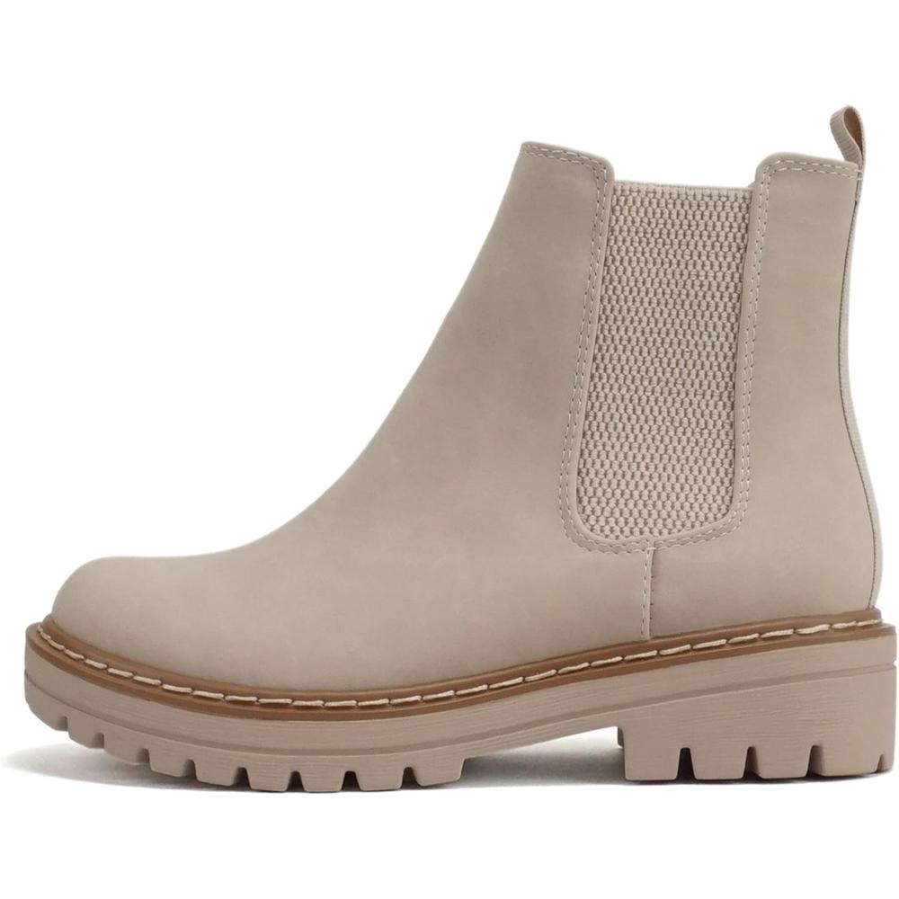 Classic Chelsea Boots With Lug Sole Style