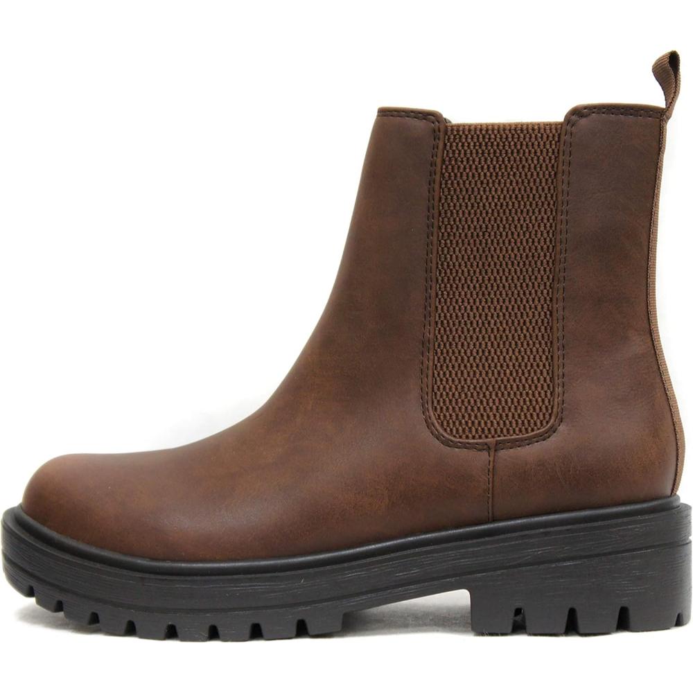 Classic Chelsea Boots With Lug Sole Style