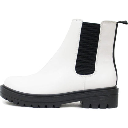 Modern Versatile Chelsea Boots